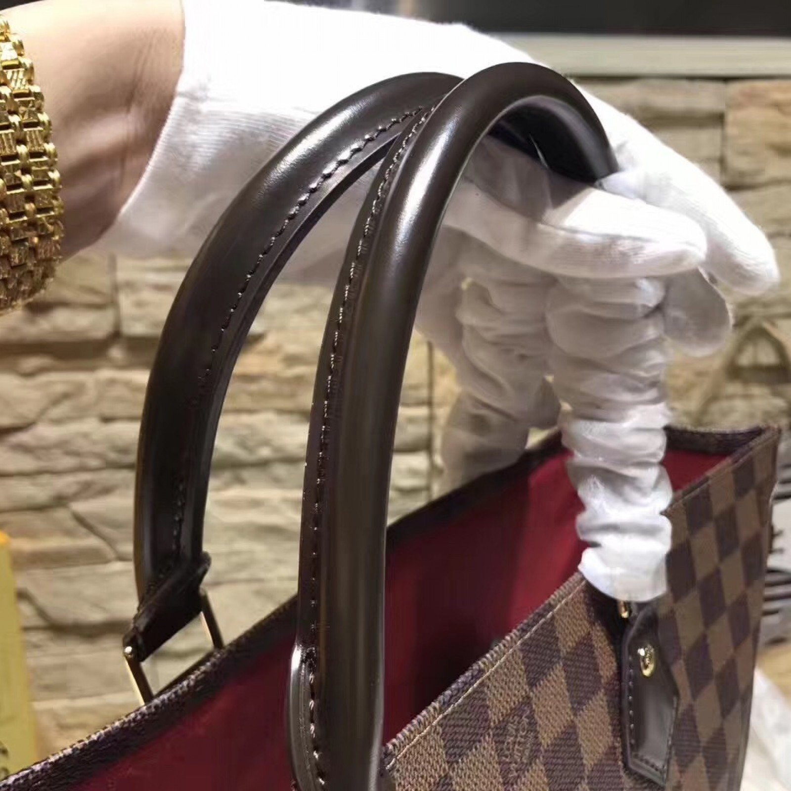 LV Hand bag M51140