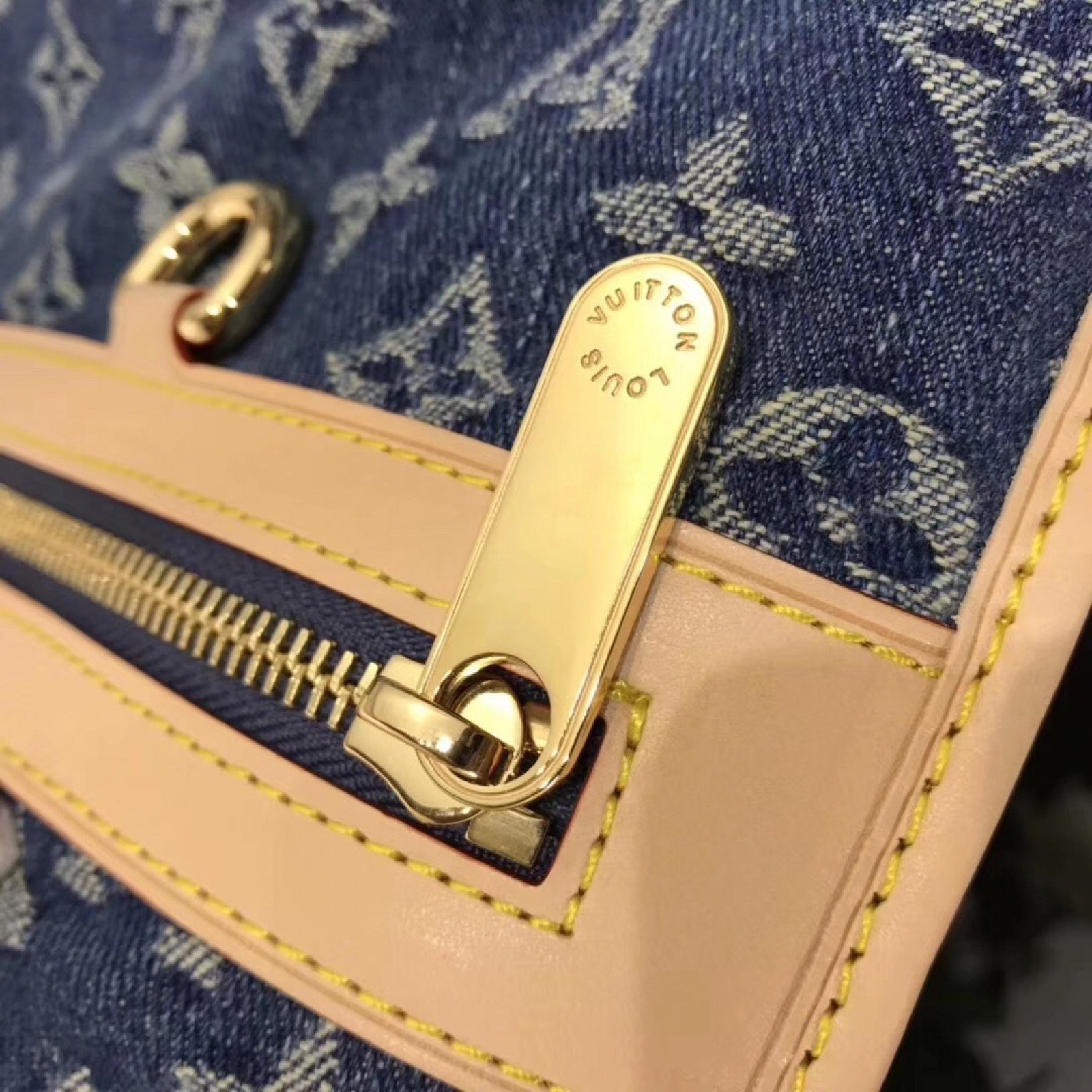 LV Handbag 110415