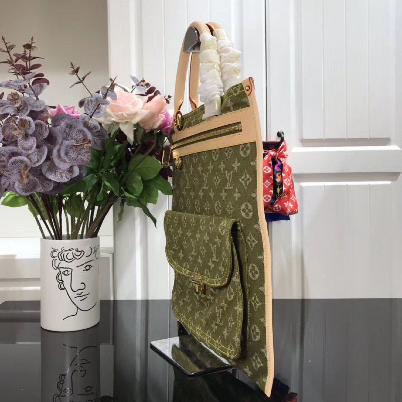 LV Handbag 110415