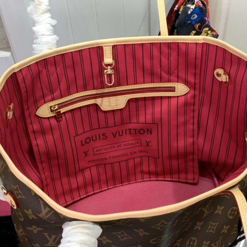 LV Handbag M12257