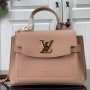 LV Handbag M21088