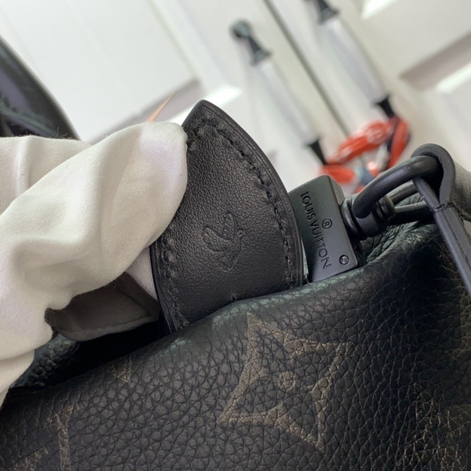 LV Handbag M24419