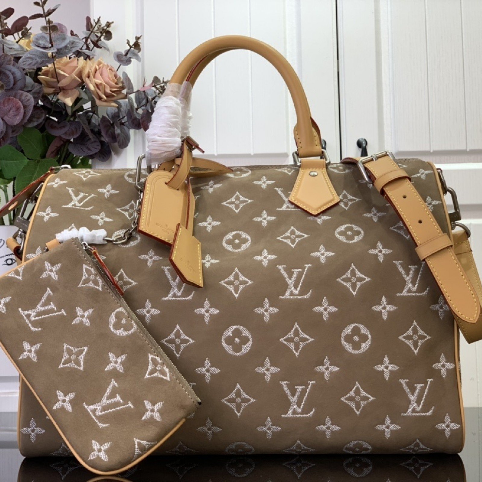 LV Handbag M24428