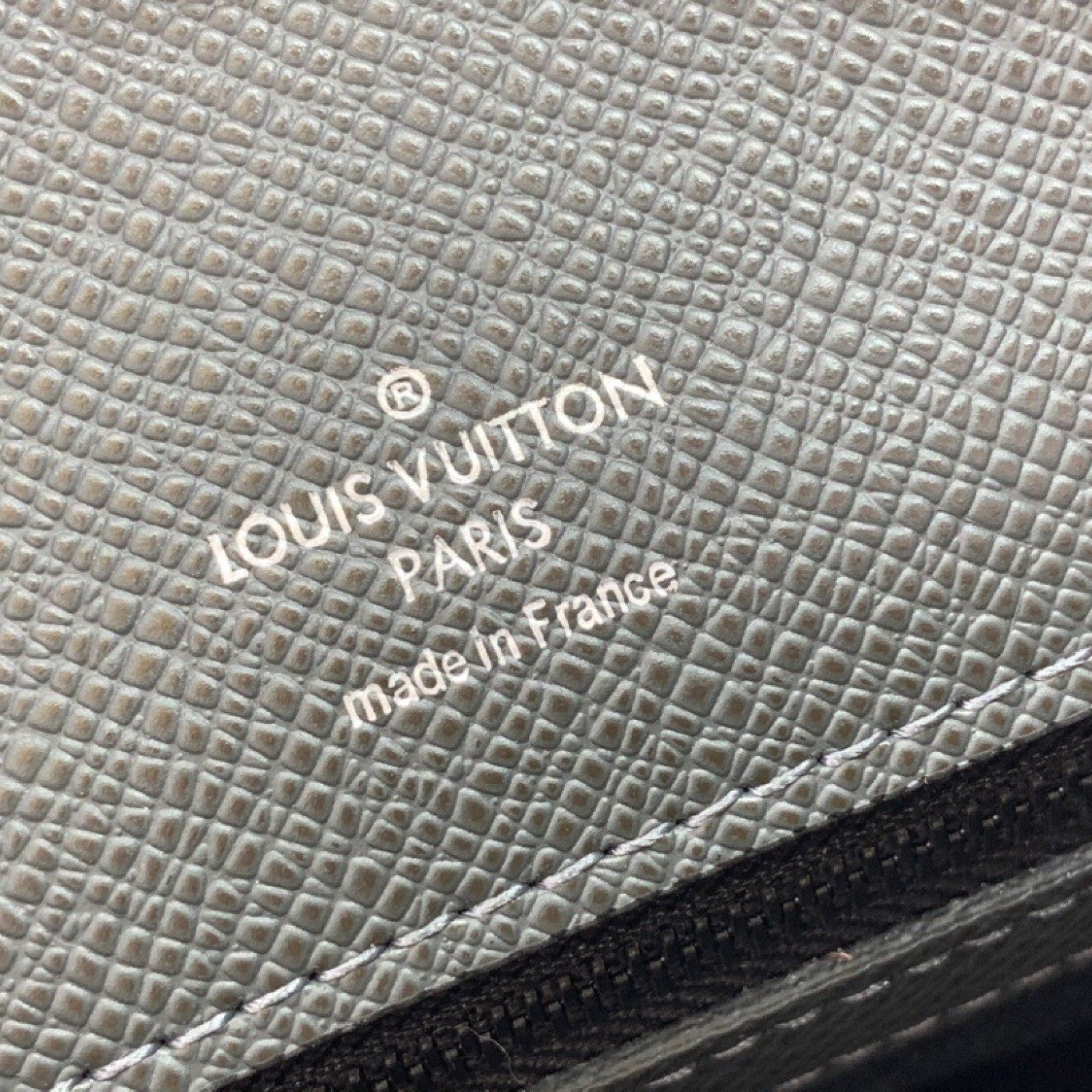 LV Handbag M30725