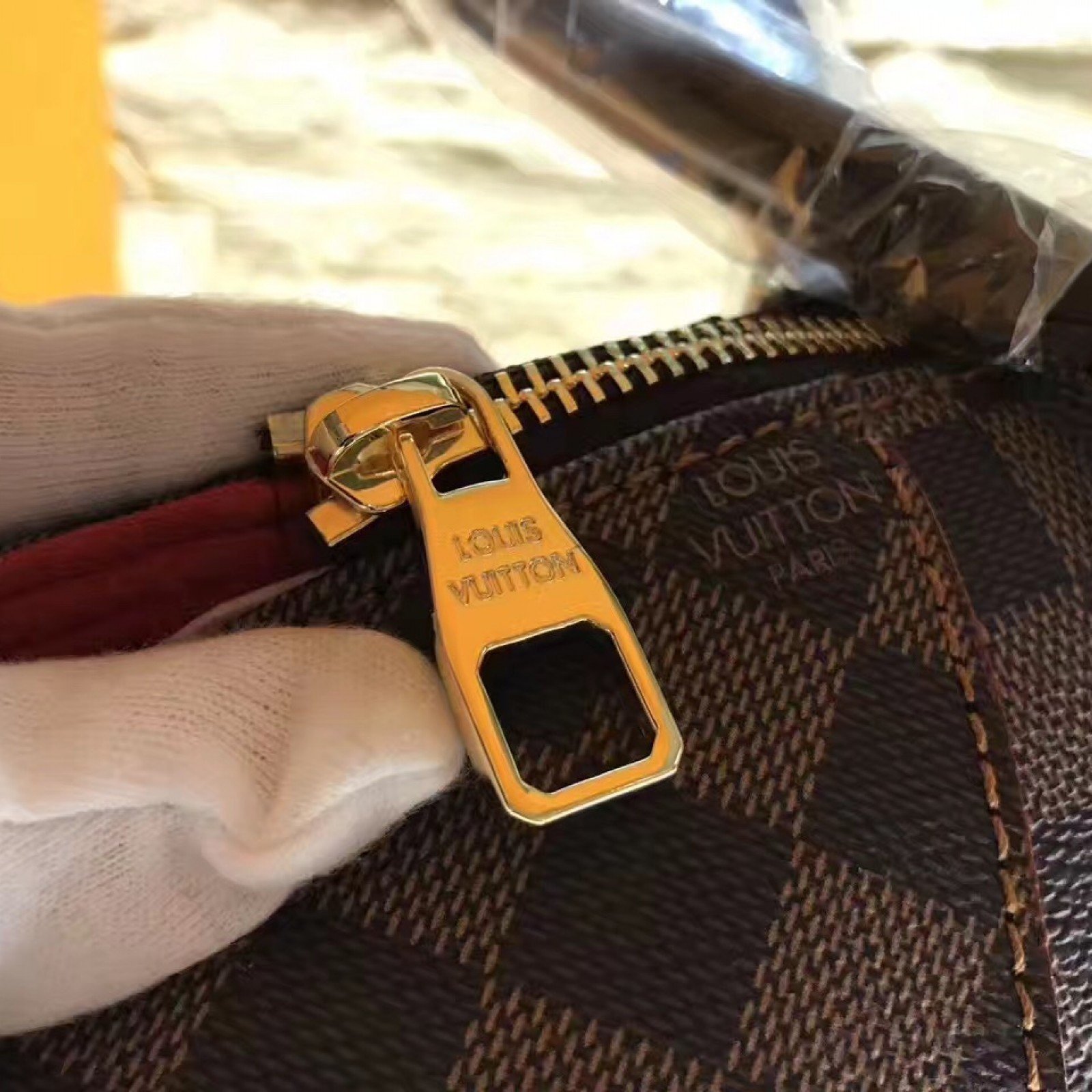 LV Handbag M41548