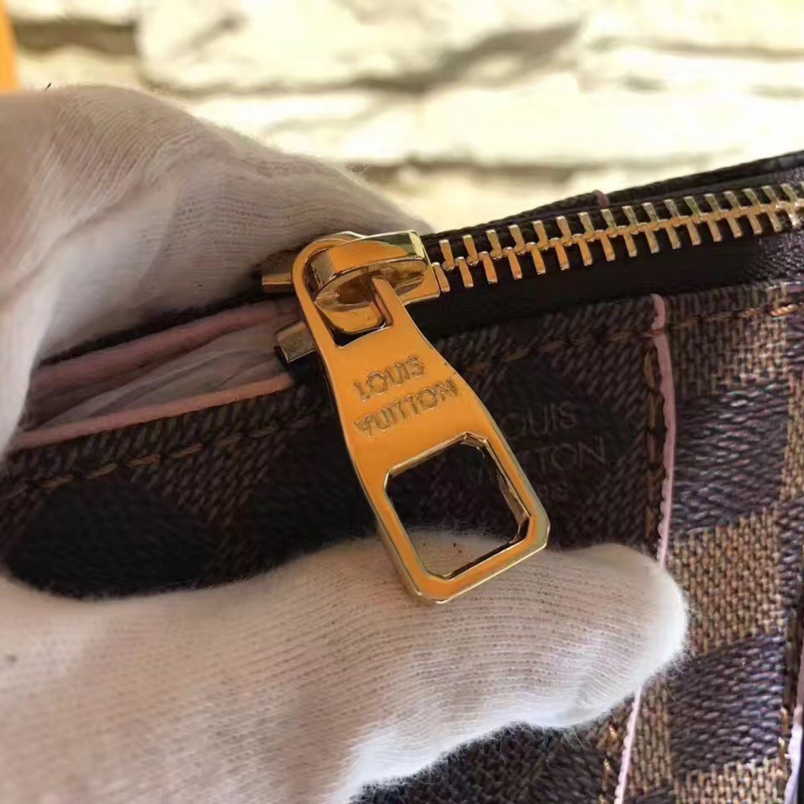 LV Handbag M41548
