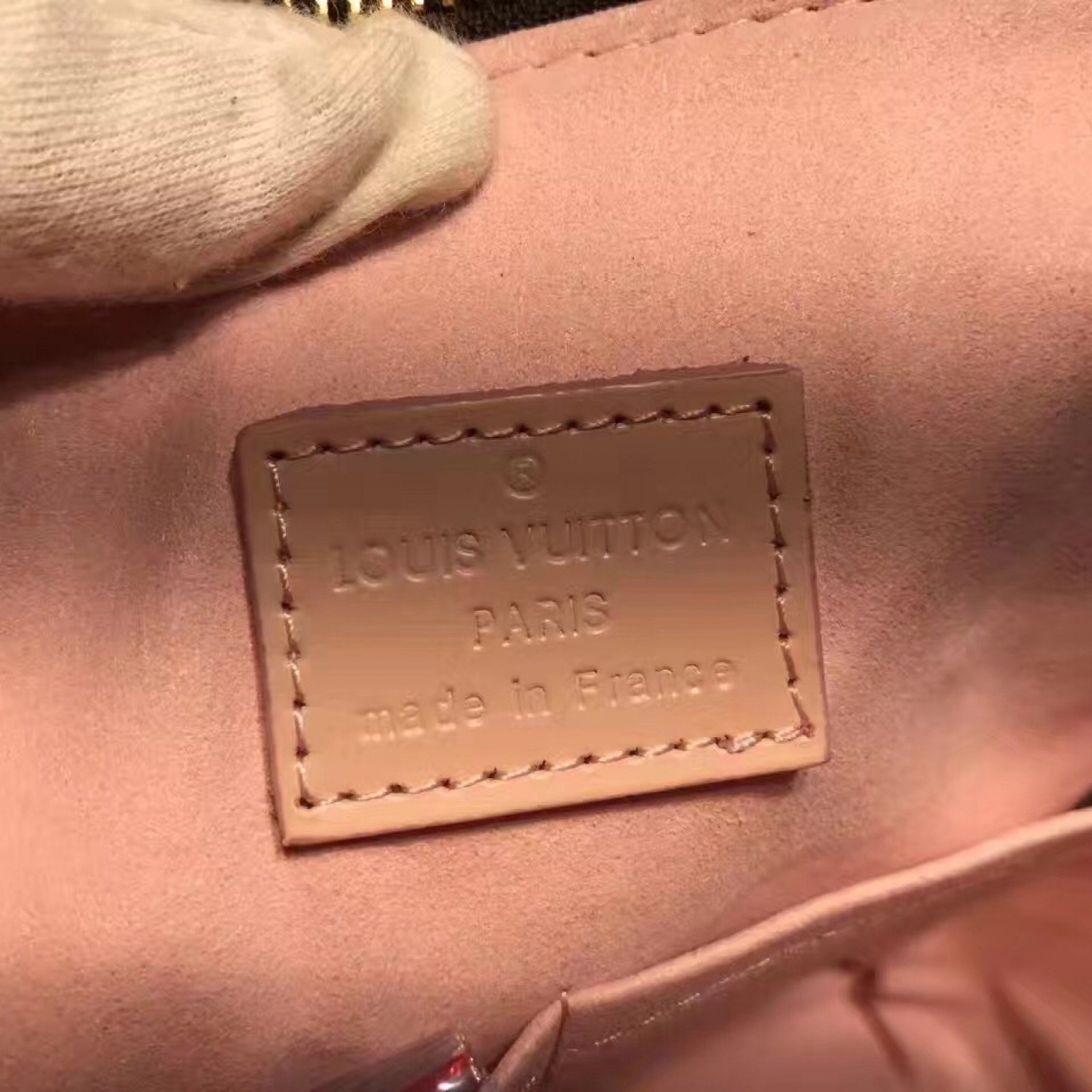 LV Handbag M41548