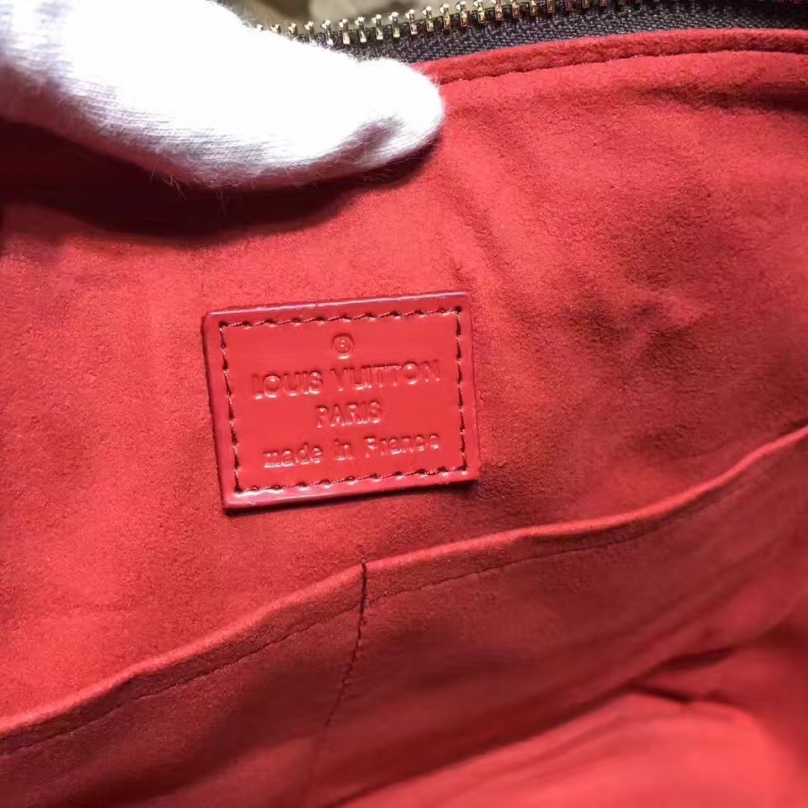 LV Handbag M41548