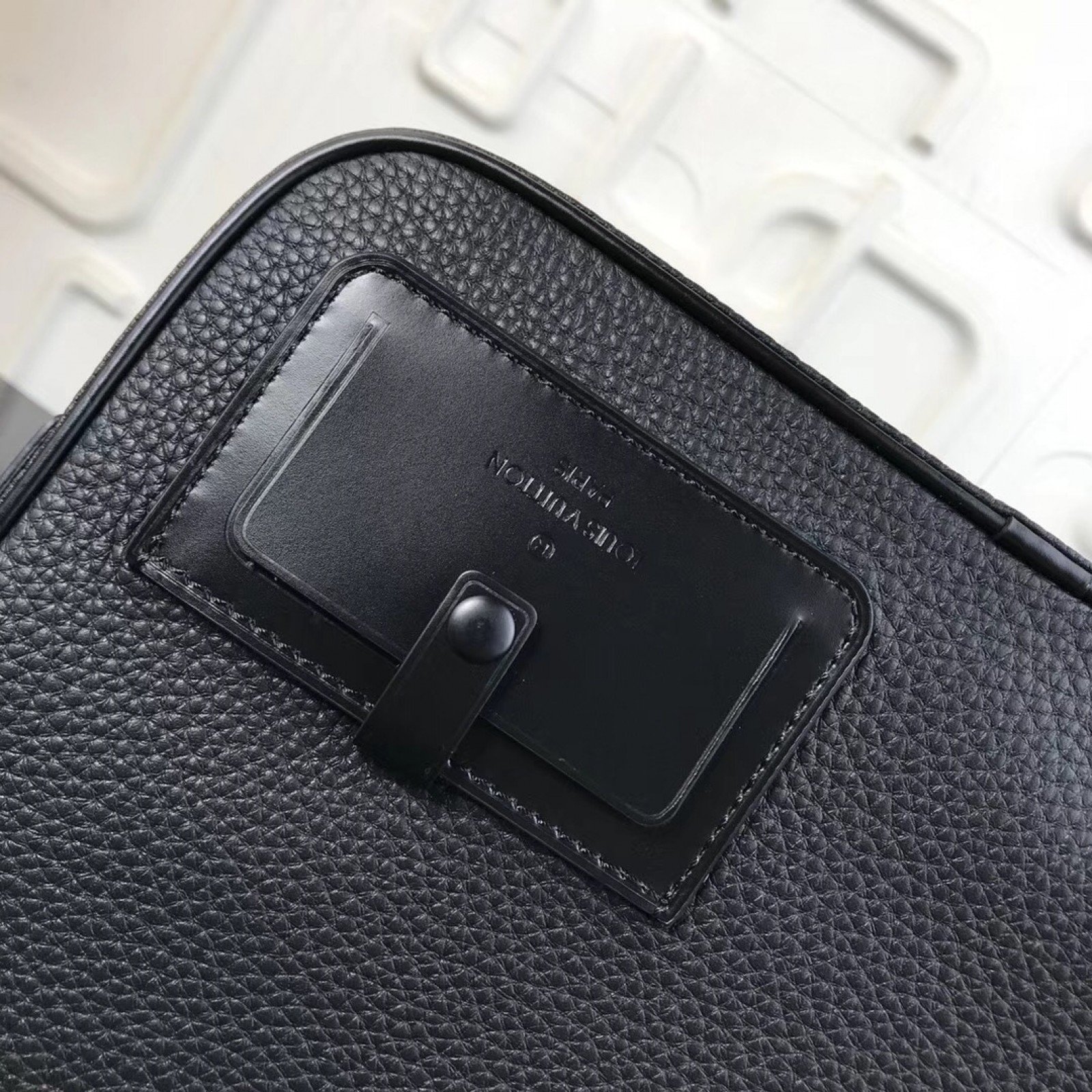 LV Handbag M43918