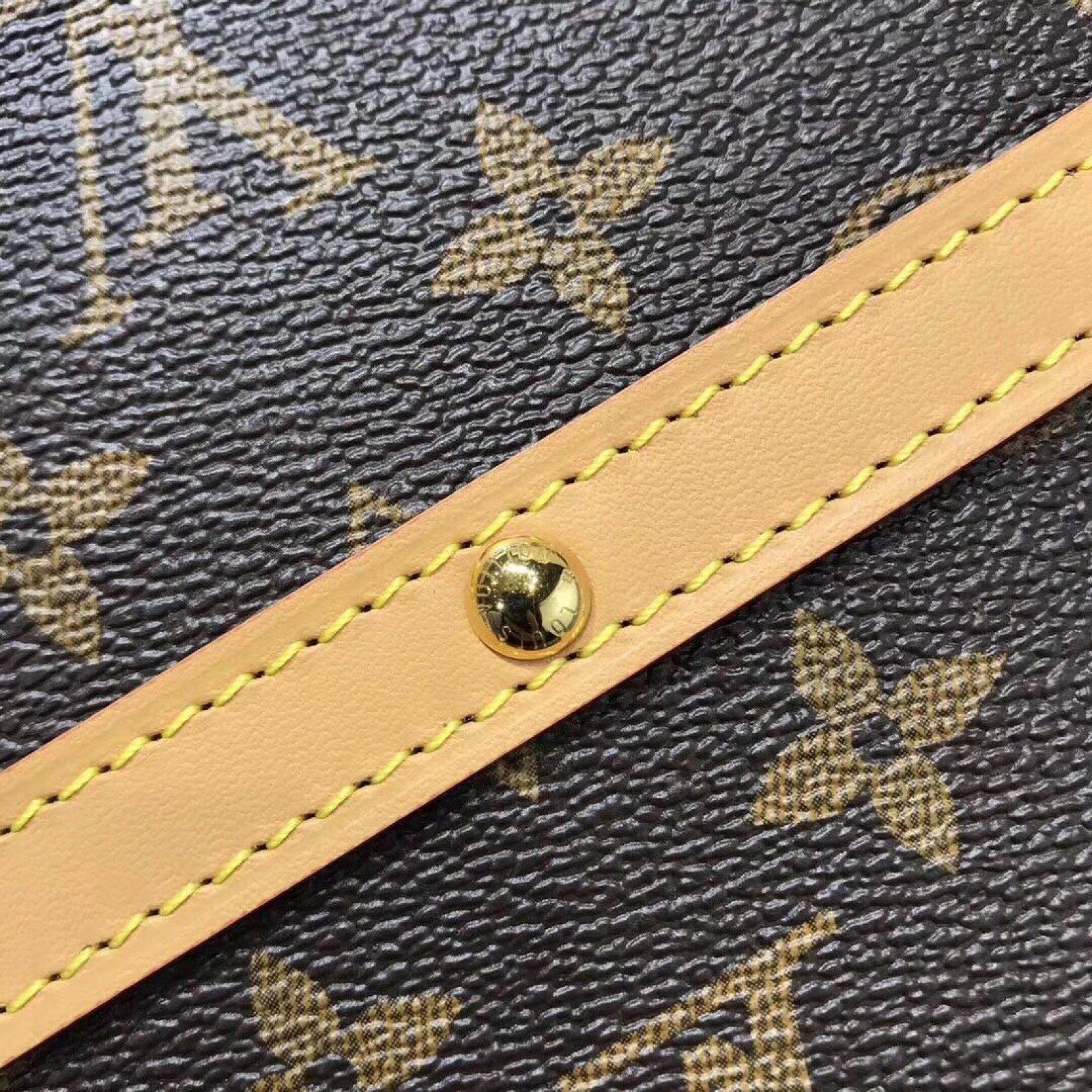 LV Handbag M44357