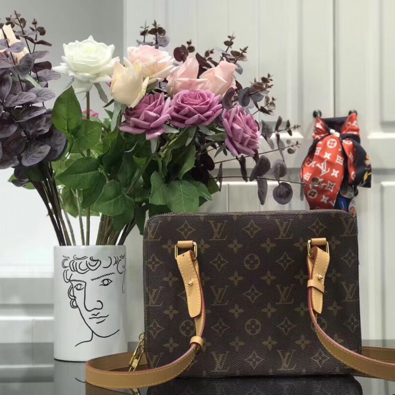 LV Handbag M44357
