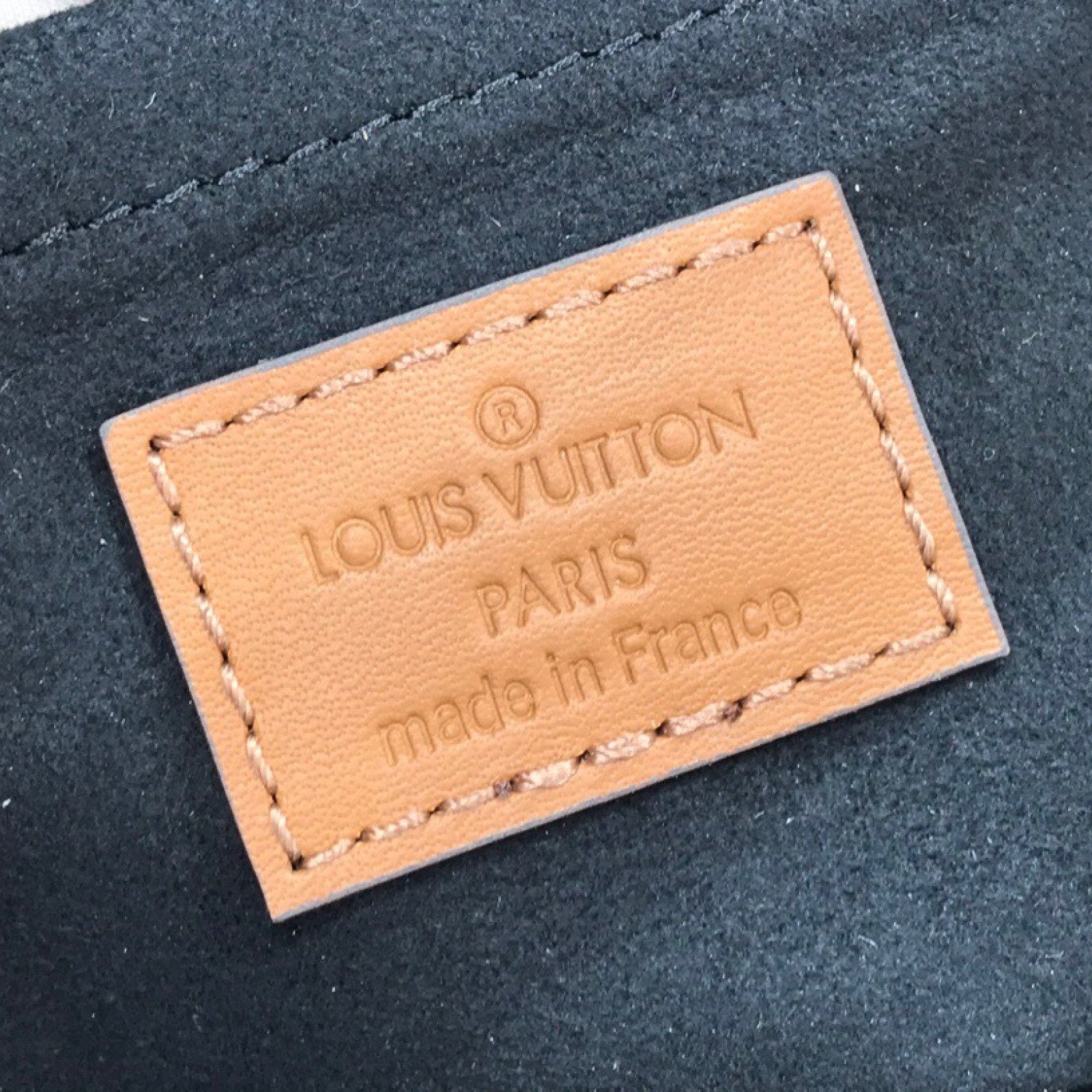 LV Handbag M44394