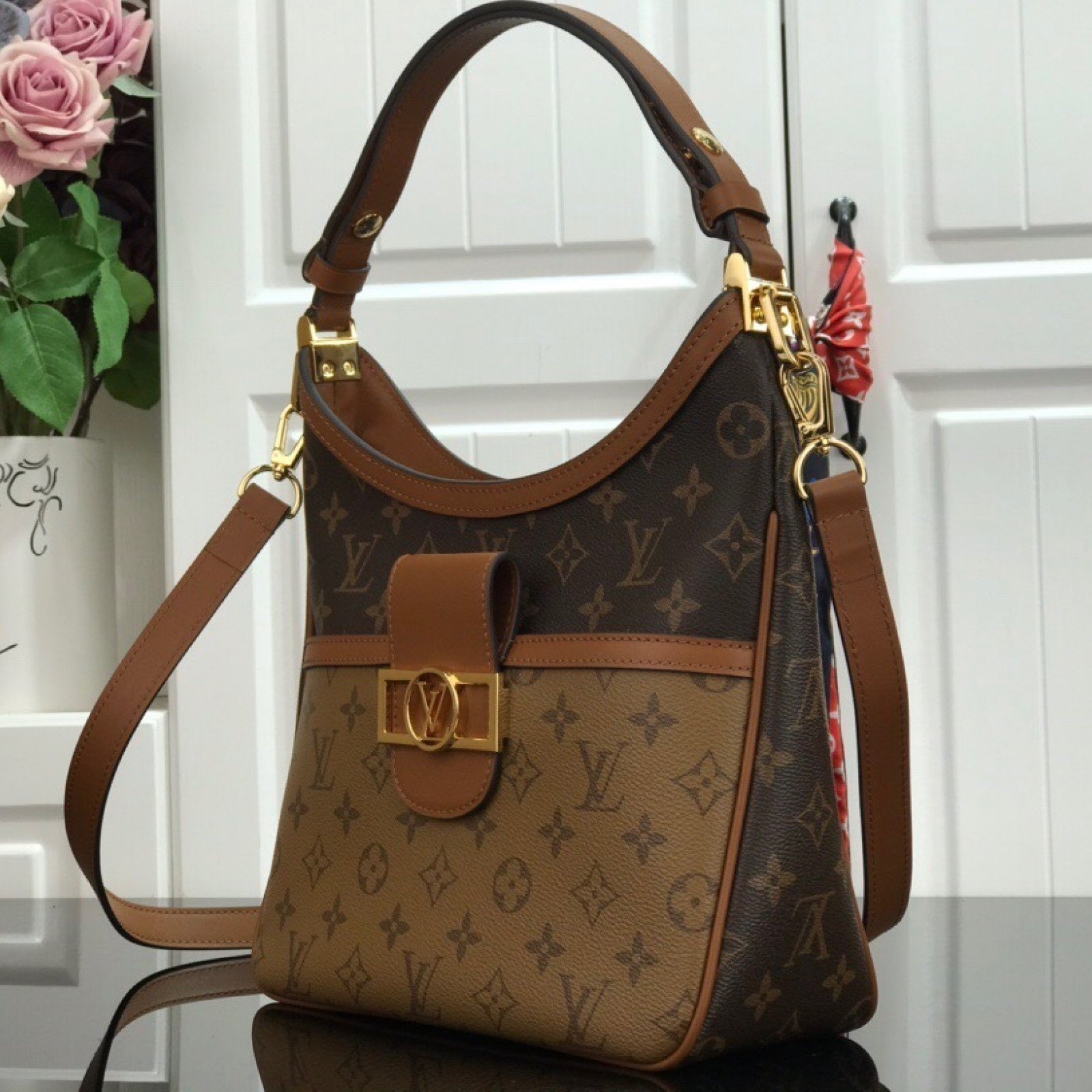 LV Handbag M44394