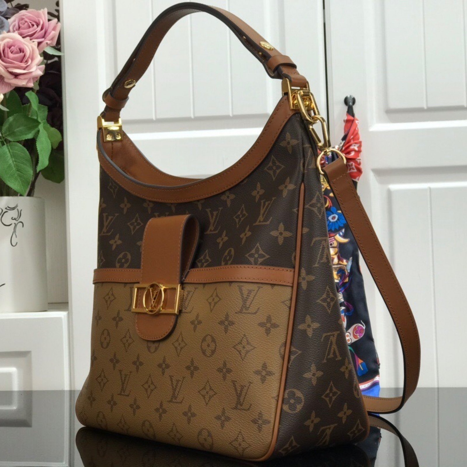 LV Handbag M44395