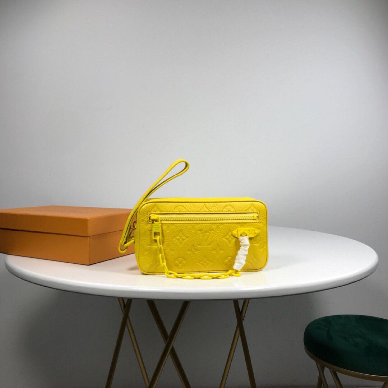 LV Handbag M44418