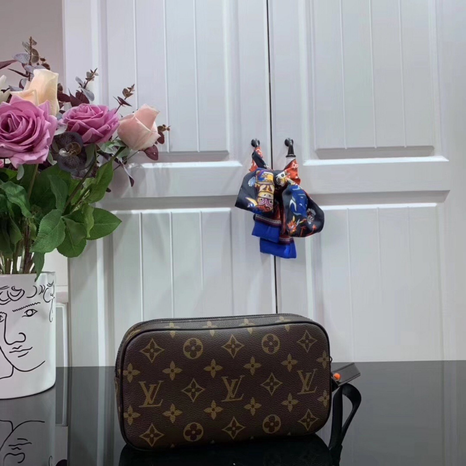 LV Handbag M44458