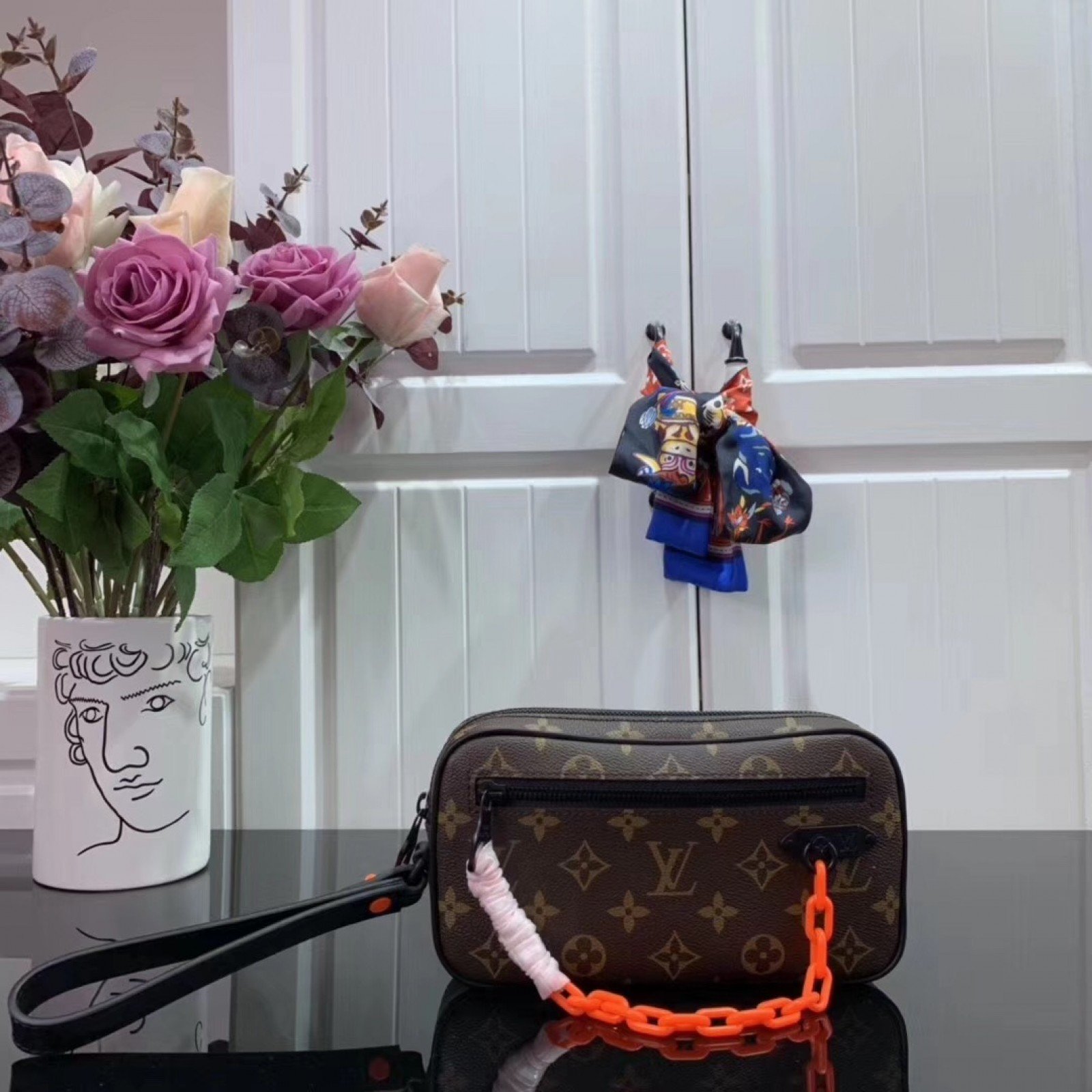 LV Handbag M44458