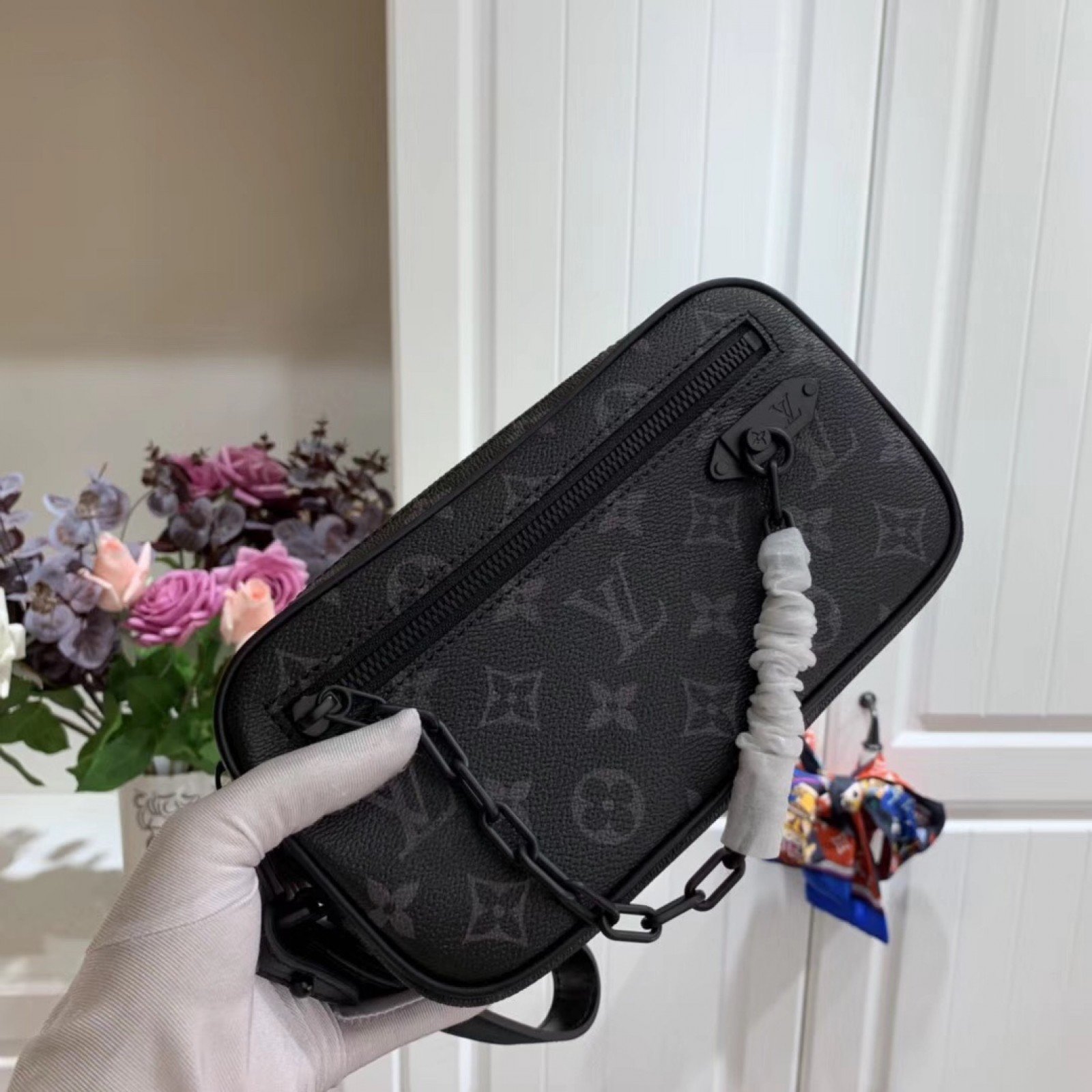 LV Handbag M44458