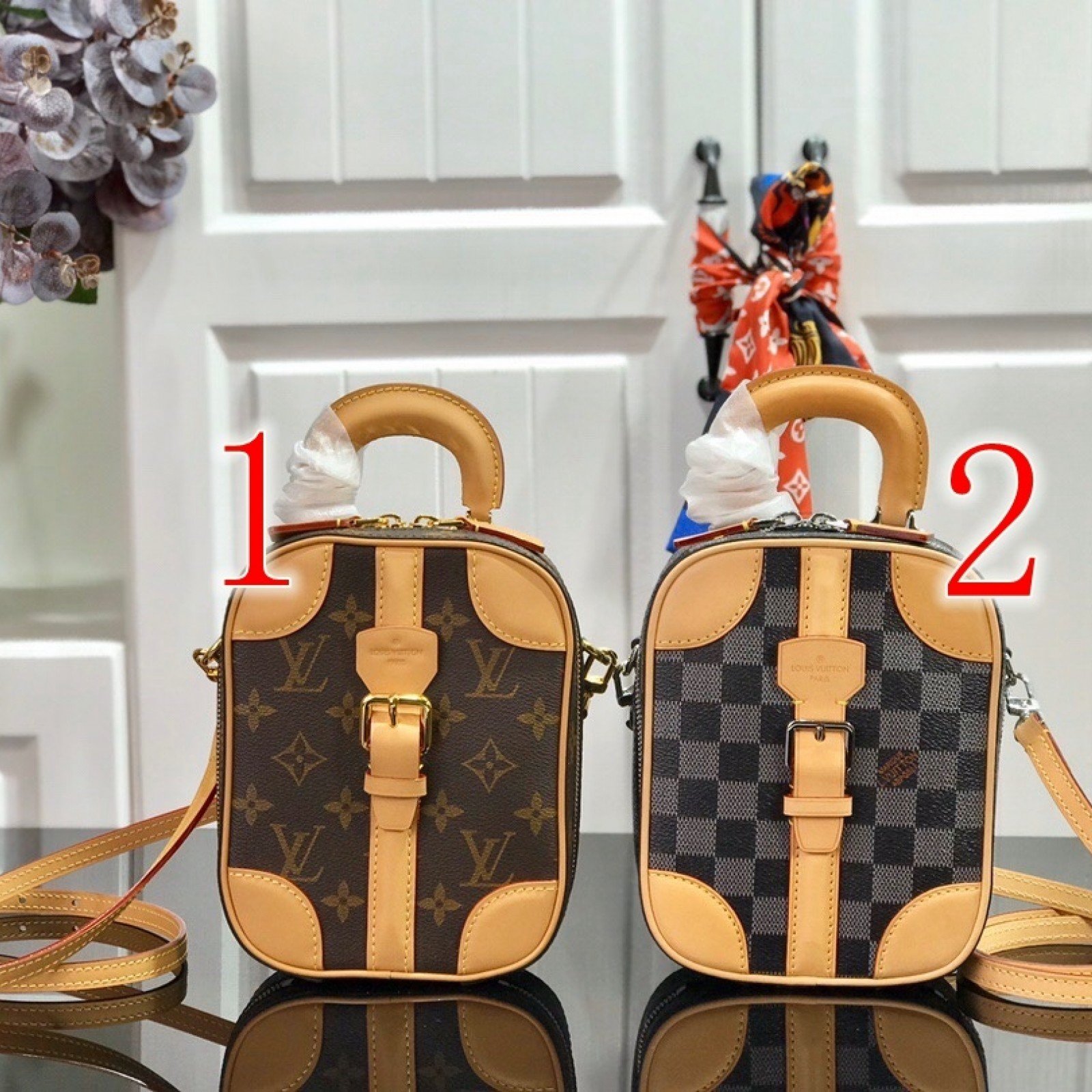 LV Handbag M44583