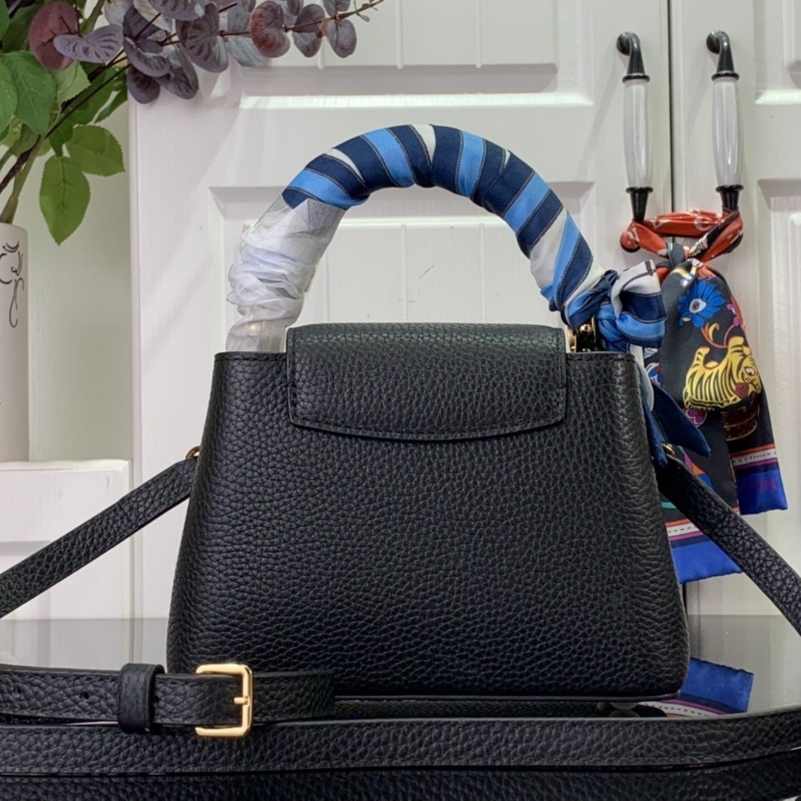 LV Handbag M48865
