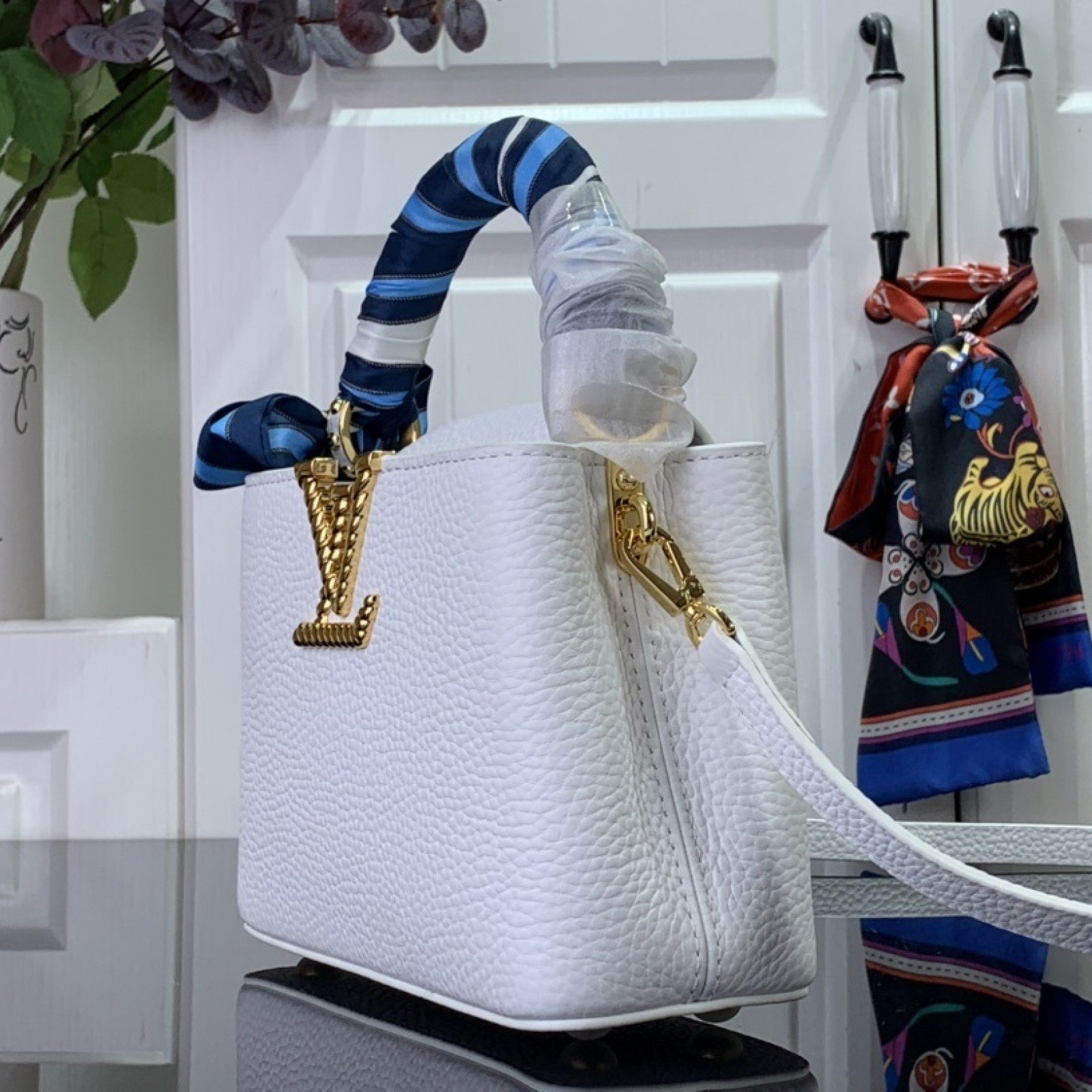 LV Handbag M48865