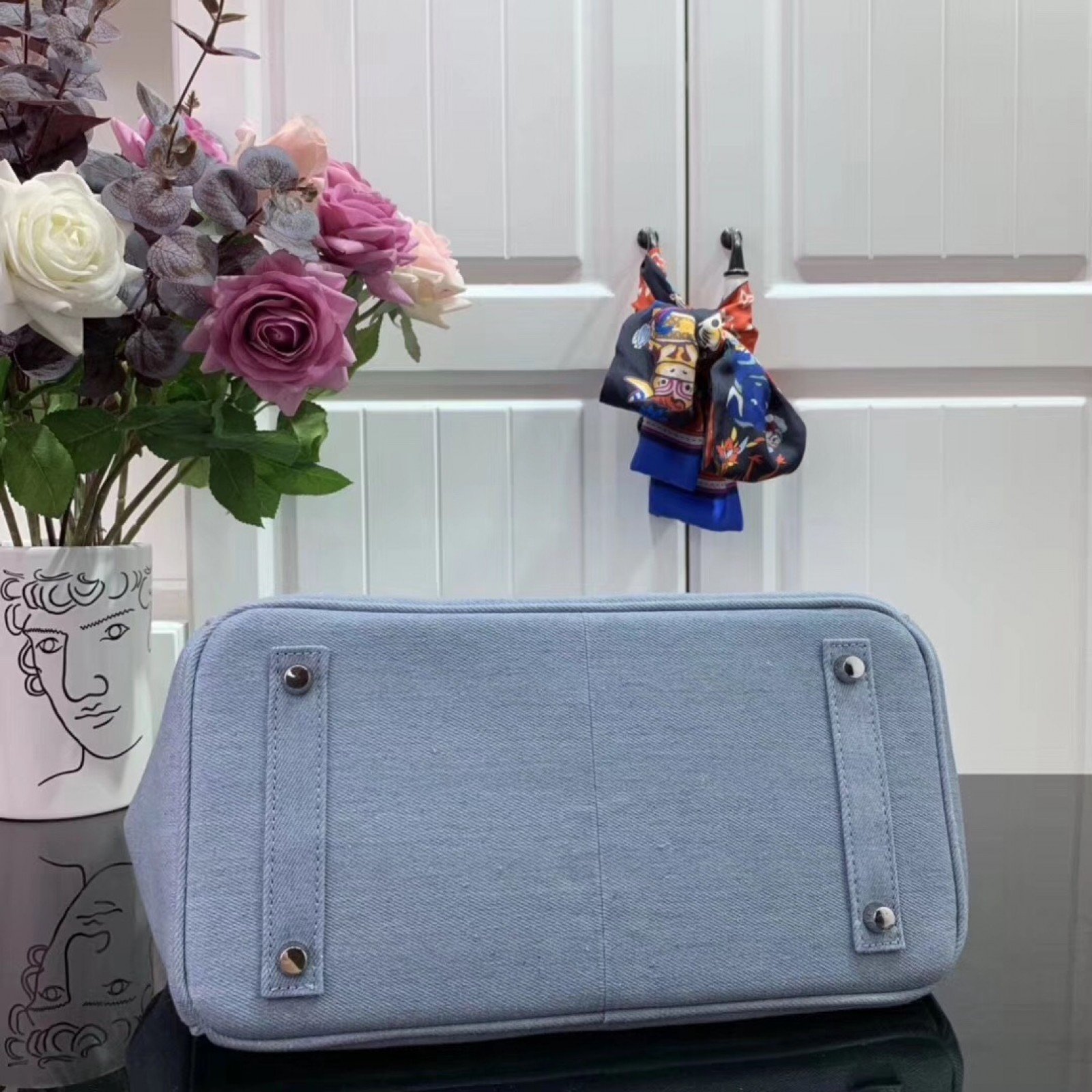 LV Handbag M48888