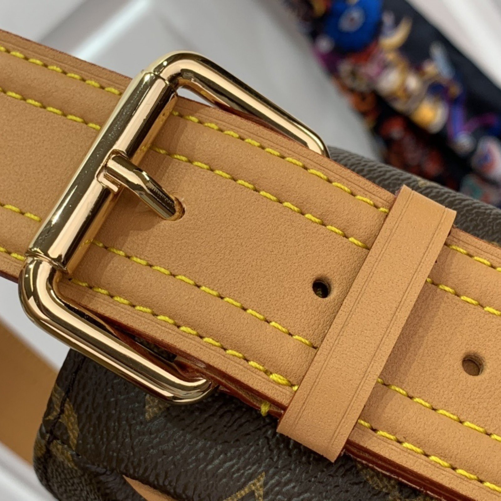 LV Handbag M51160