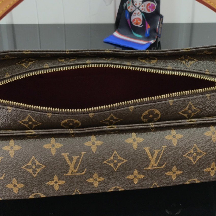 LV Handbag M51164