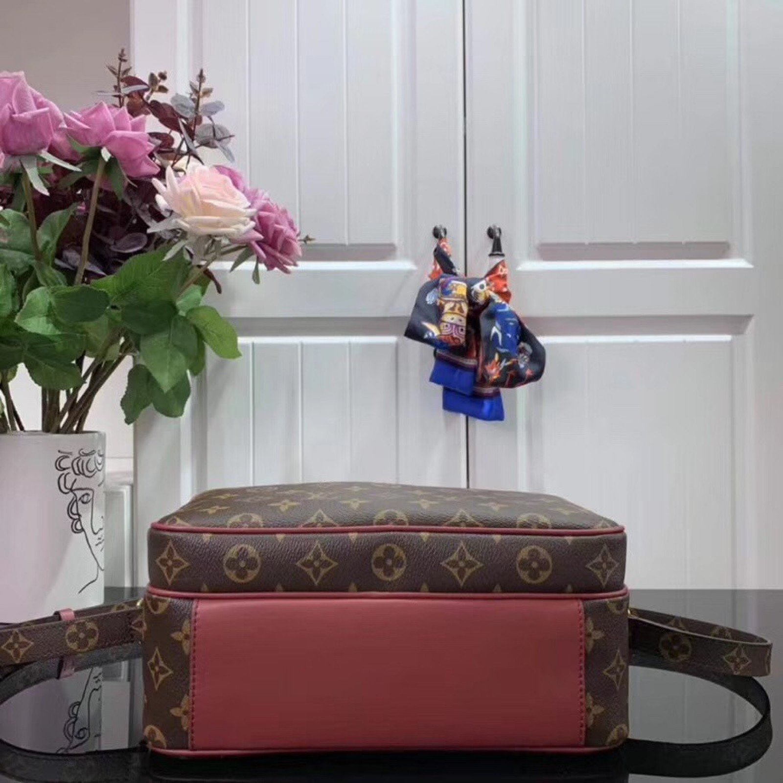LV Handbag M51478
