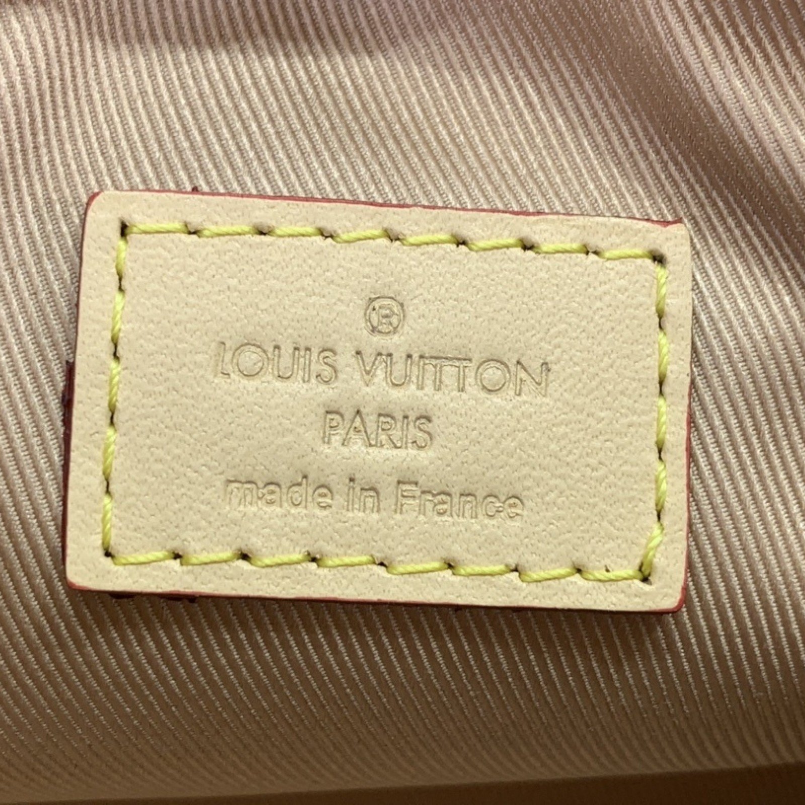 LV Handbag M82242