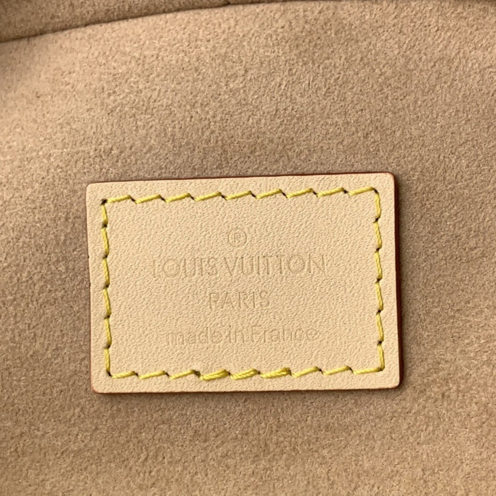 LV Handbag M82467