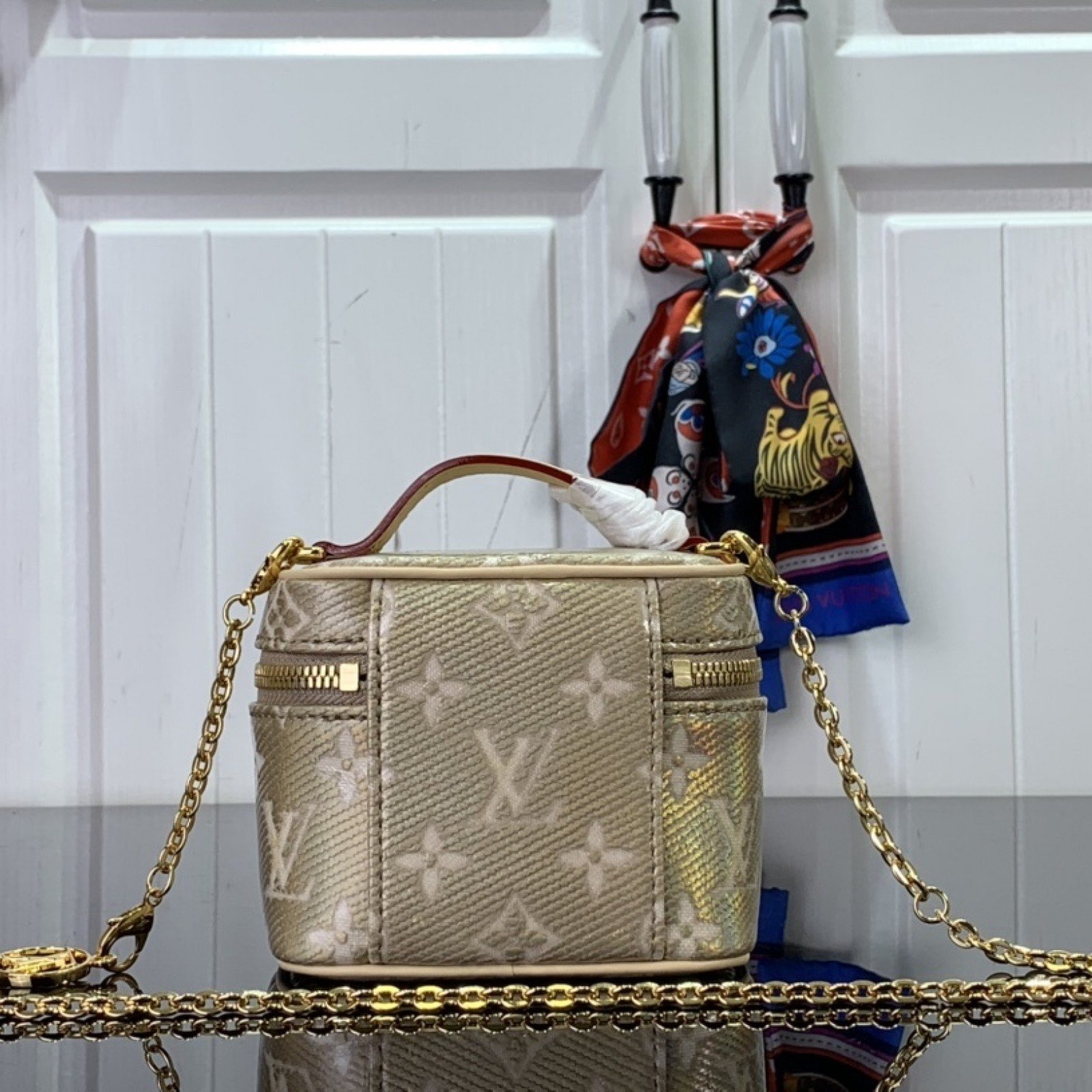 LV Handbag M82467