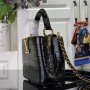 LV Handbag M94227