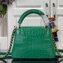 LV Handbag M94227