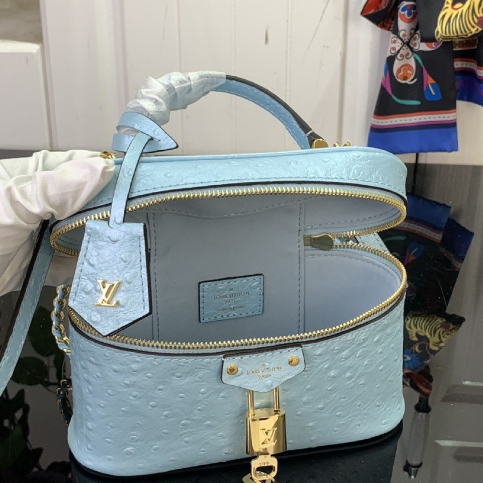 LV Handbag N85820