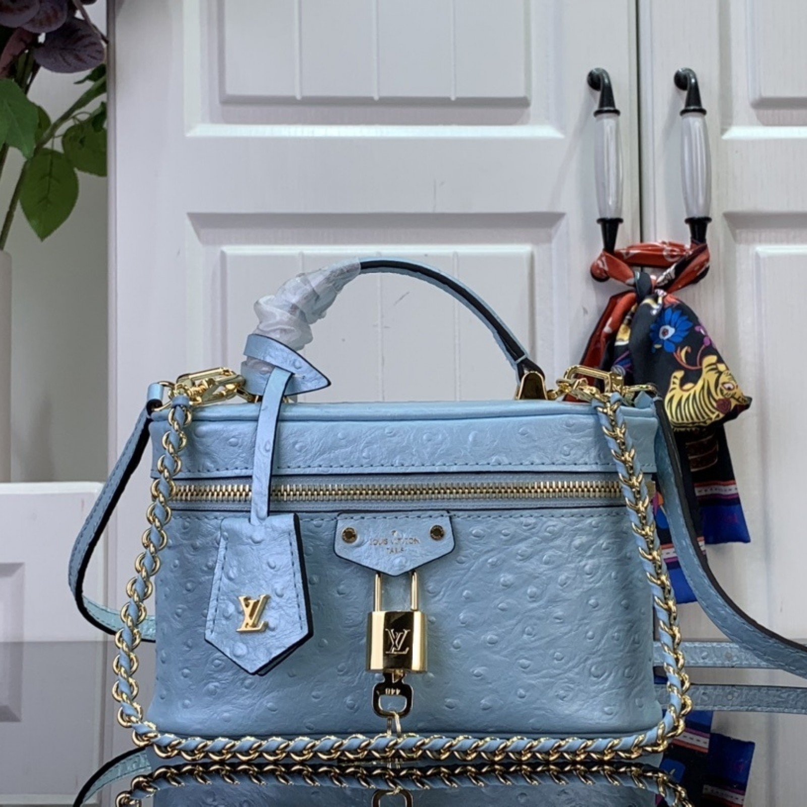 LV Handbag N85820