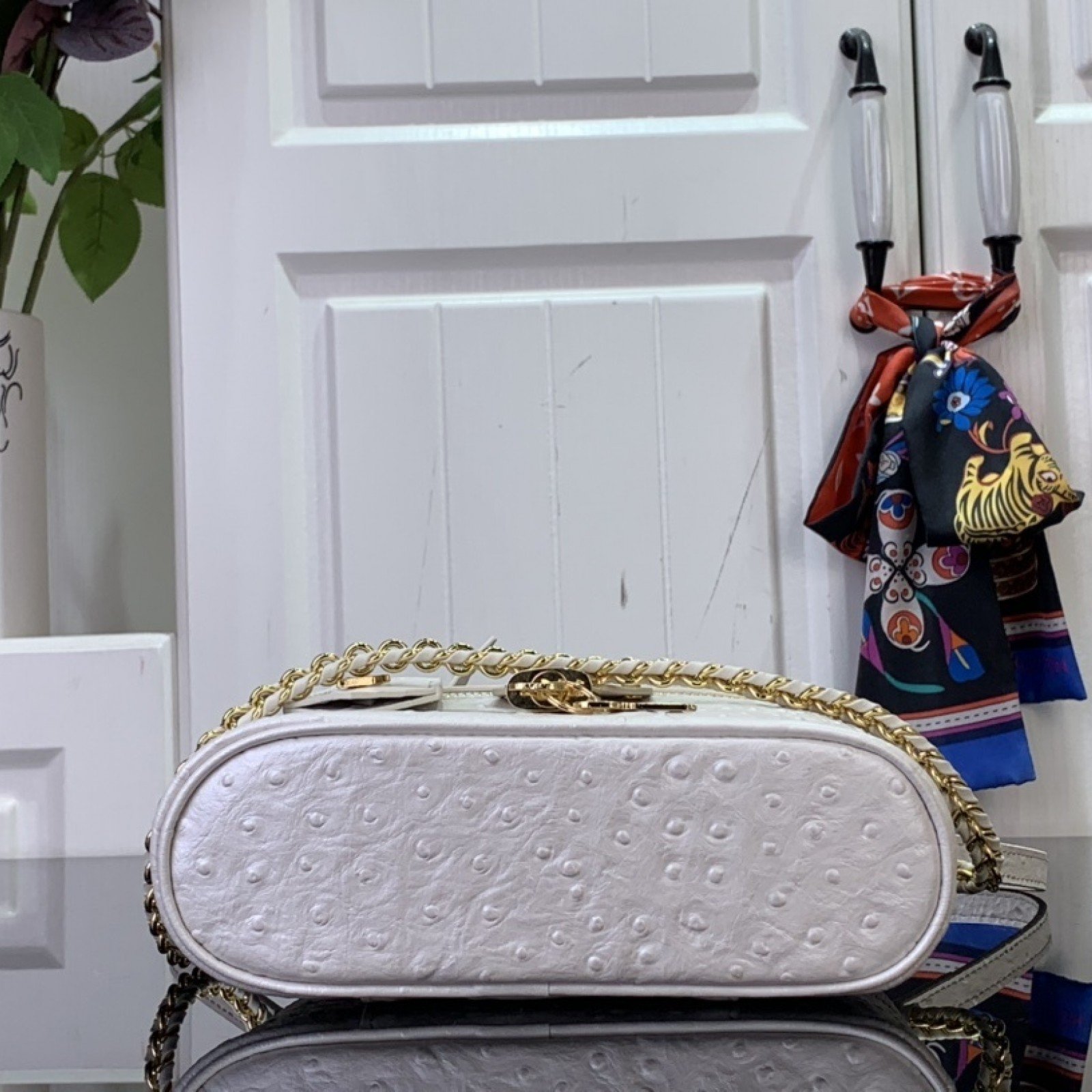 LV Handbag N85820
