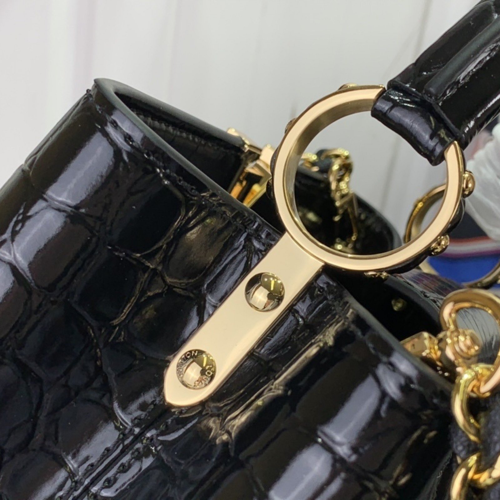 LV Handbag N93419