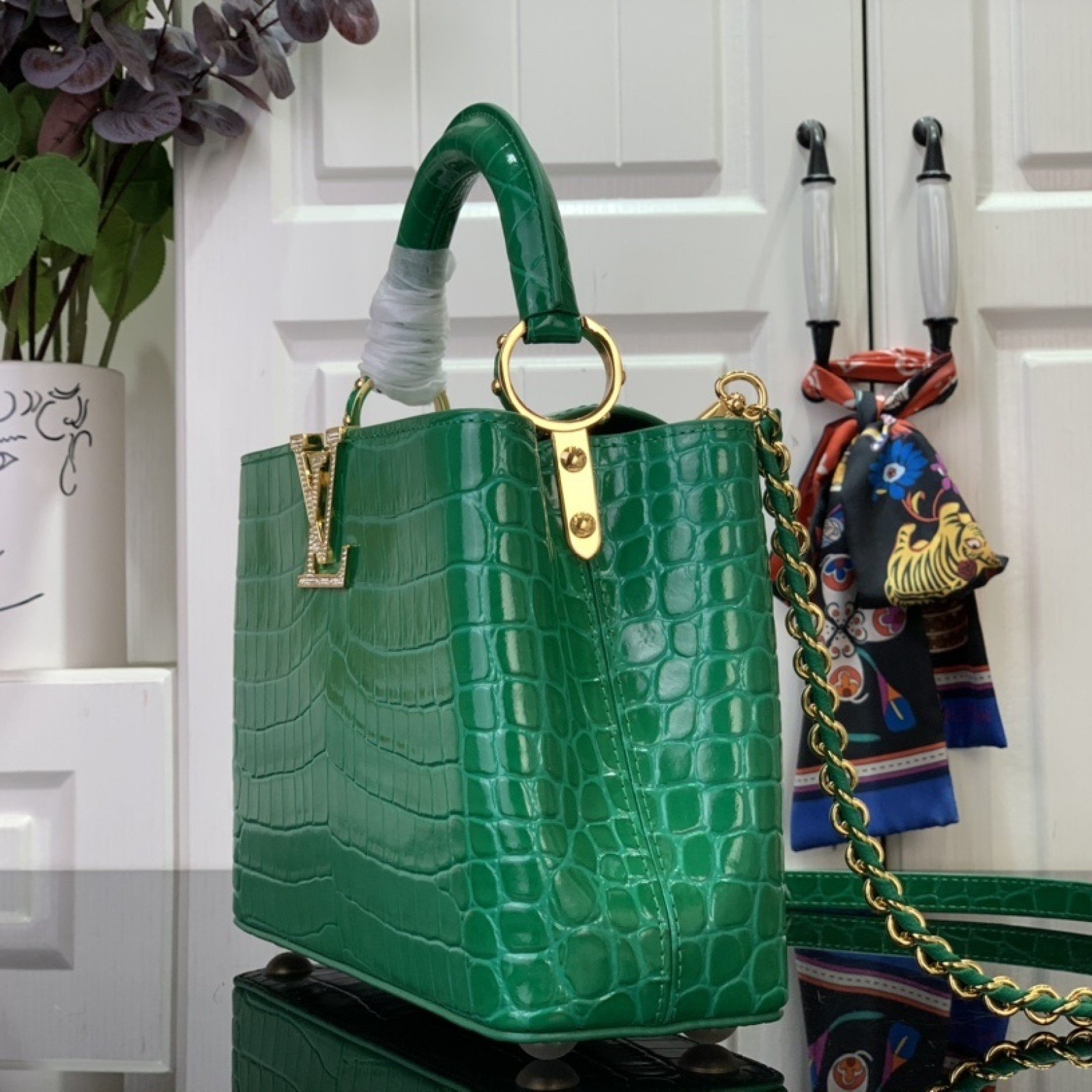 LV Handbag N93419
