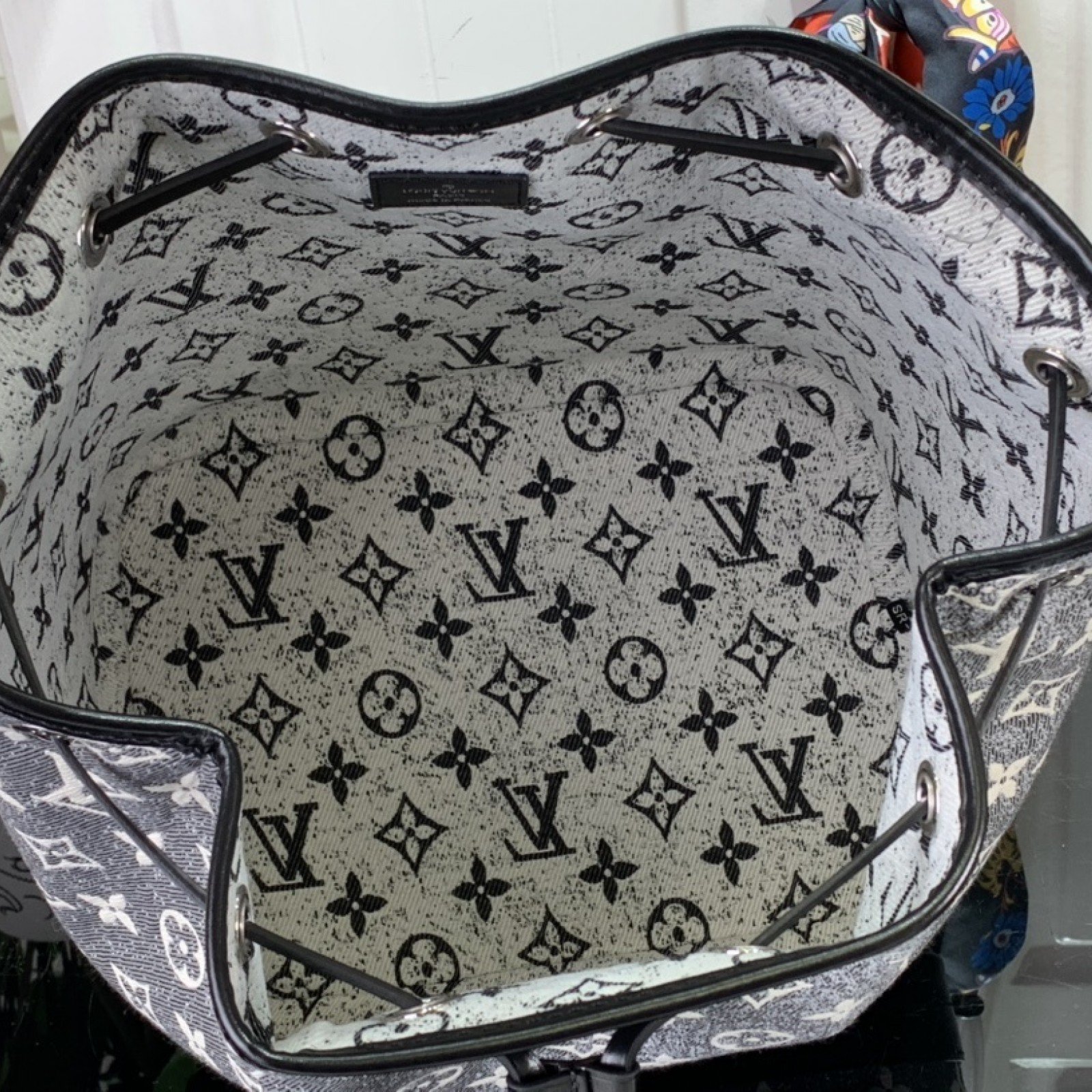 LV Handbag m21461 59606