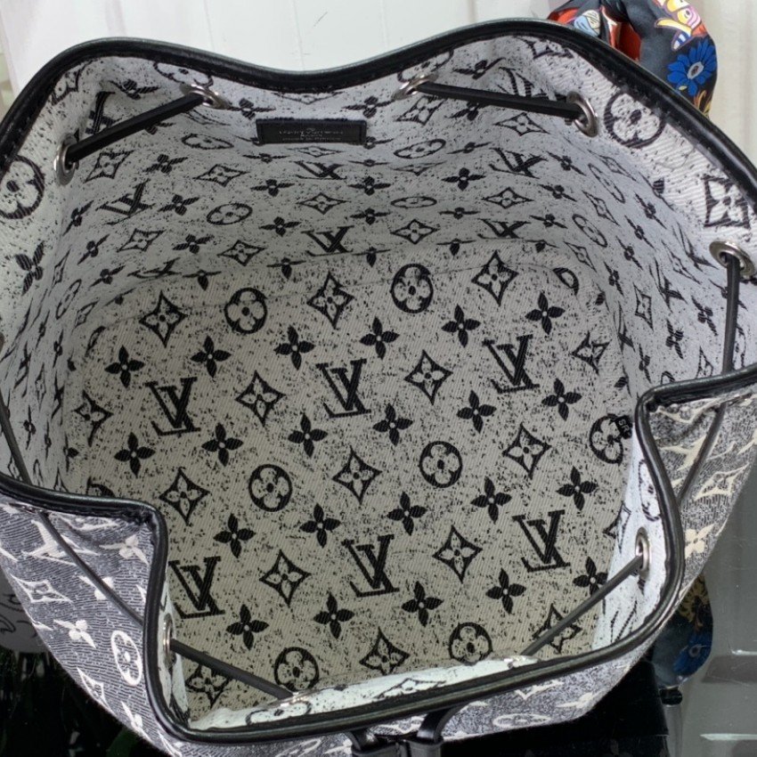 LV Handbag m21461 59606