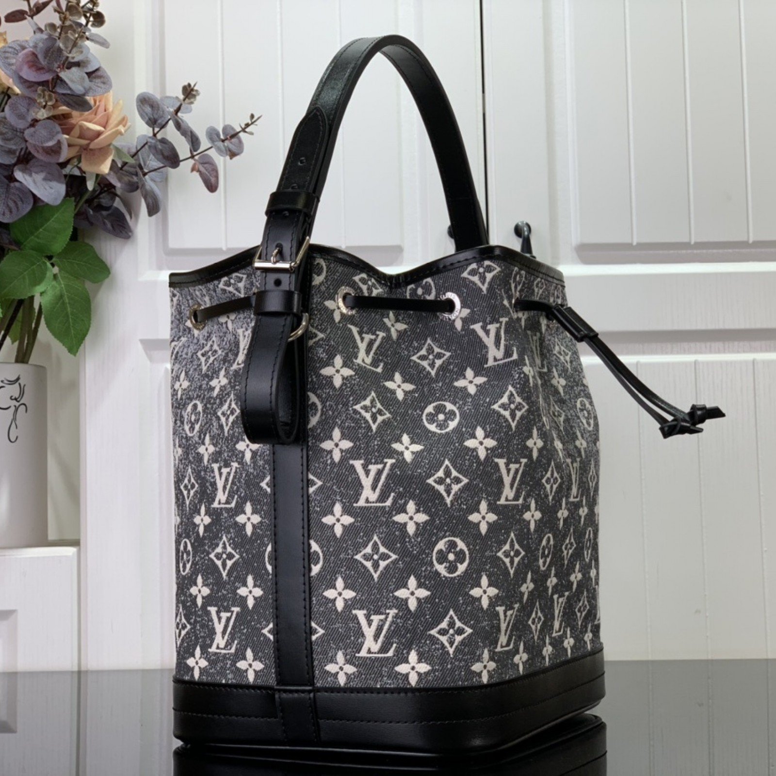 LV Handbag m21461 59606