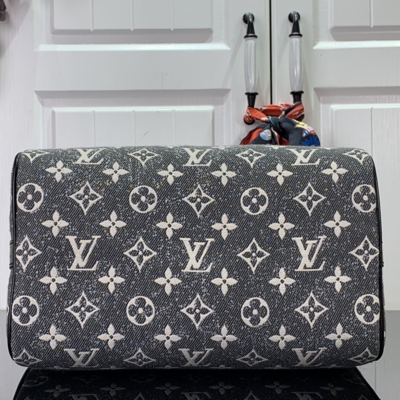 LV Handbag m21464