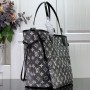 LV Handbag m21465