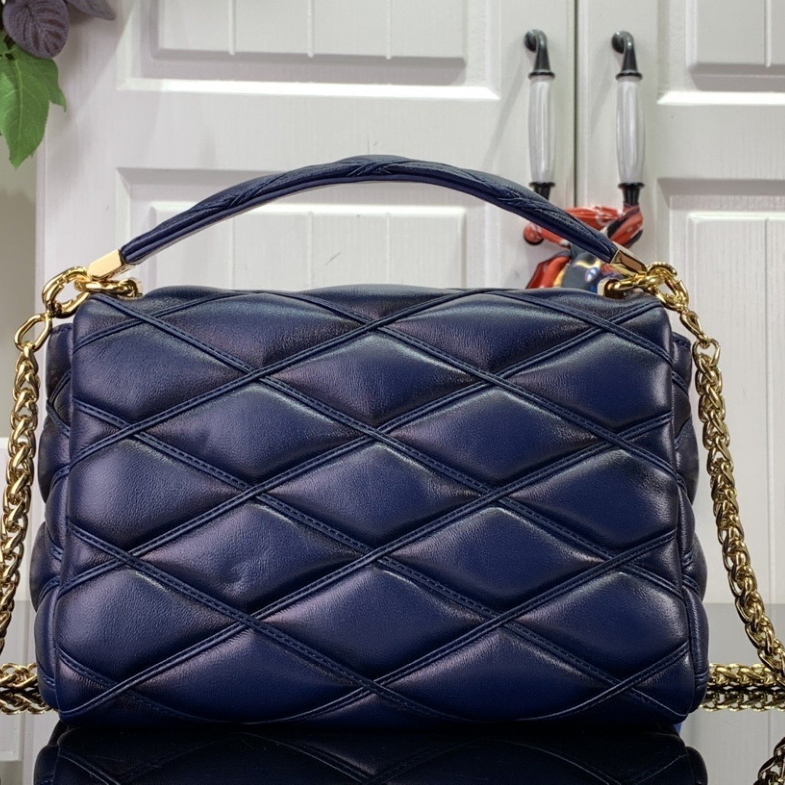 LV Handbag m22891