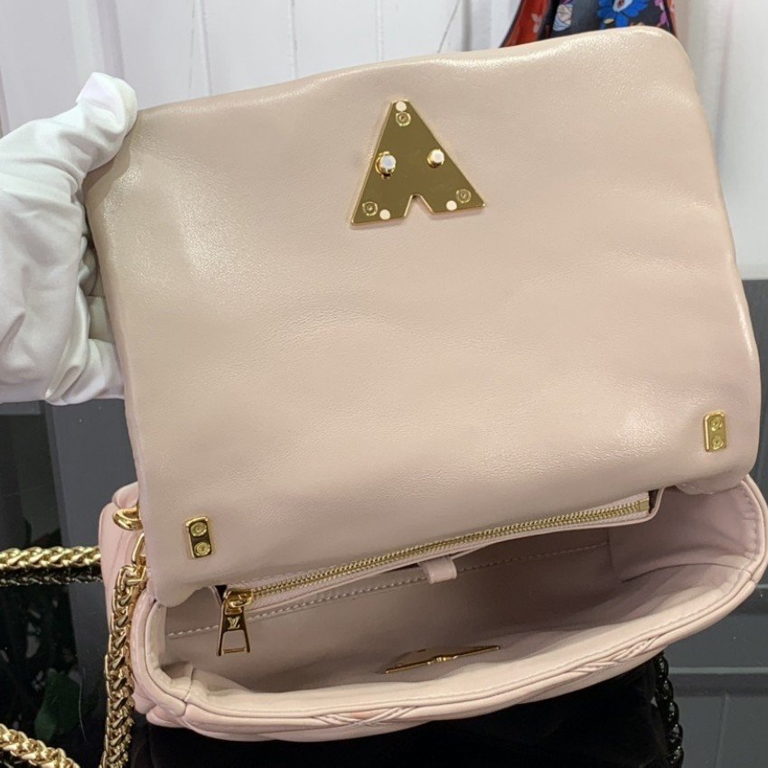 LV Handbag m22891