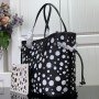 LV Handbag m46390
