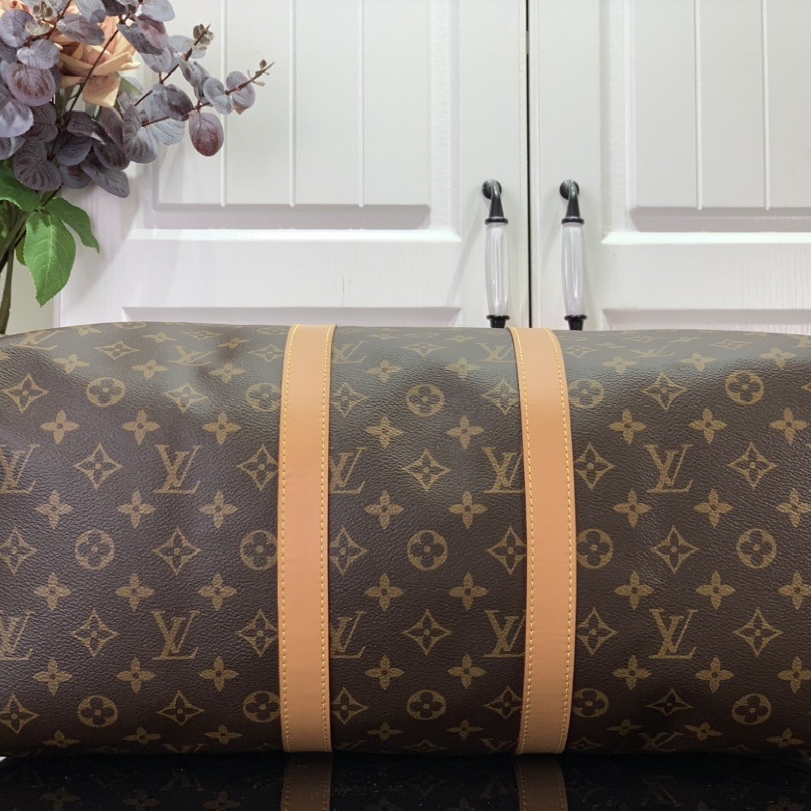 LV Handbag m46703