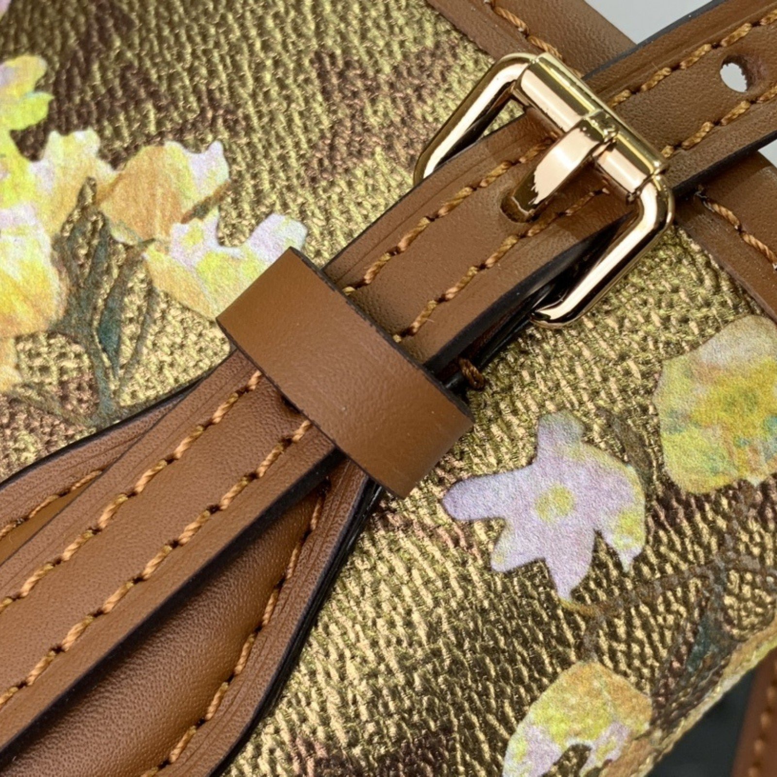 LV Handbag m81724C