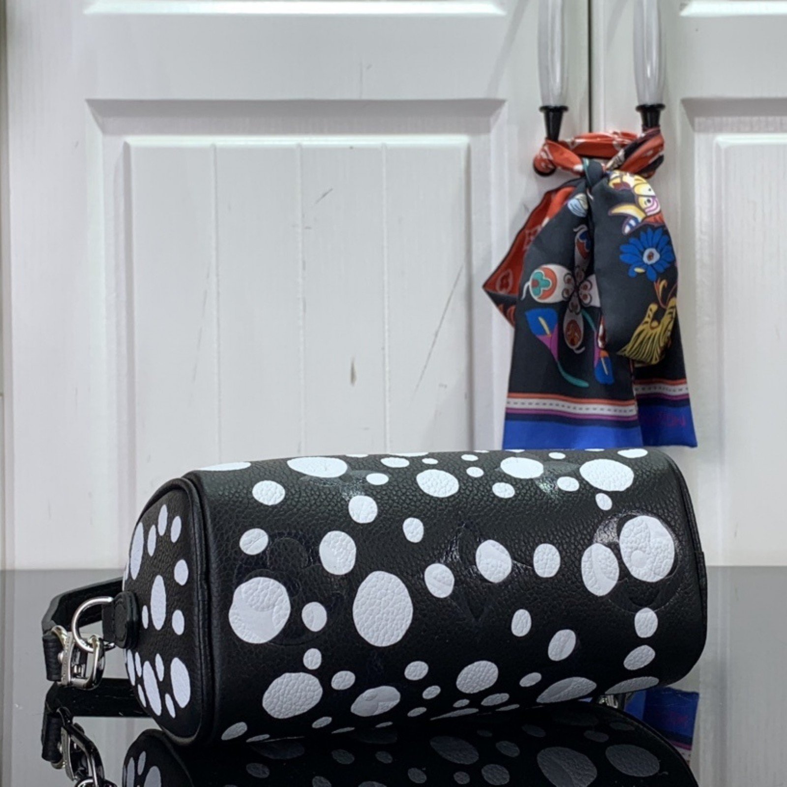 LV Handbag m81910R1